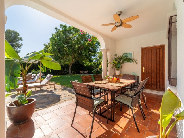 4 Bedrooms Villa in New Golden Mile