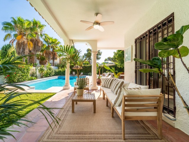 4 Bedrooms Villa in New Golden Mile