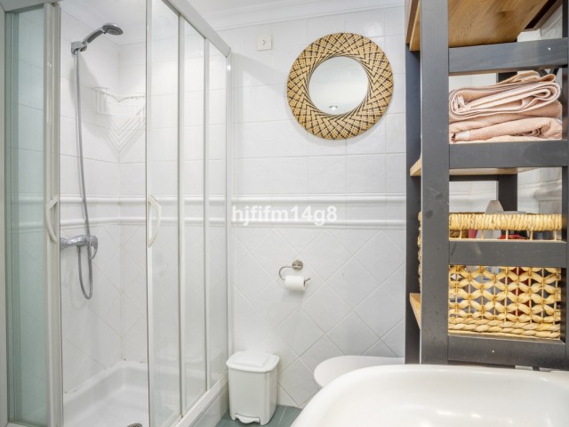 2 Bedrooms Apartment in Nueva Andalucía