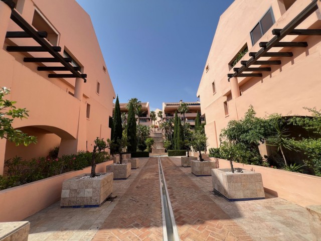 3 Bedrooms Apartment in Calahonda