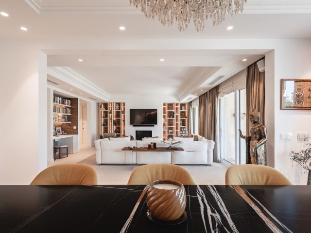 3 Bedrooms Apartment in Nueva Andalucía