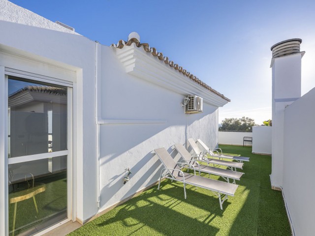 4 Bedrooms Apartment in Puerto Banús