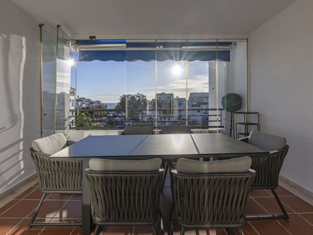 4 Bedrooms Apartment in Puerto Banús