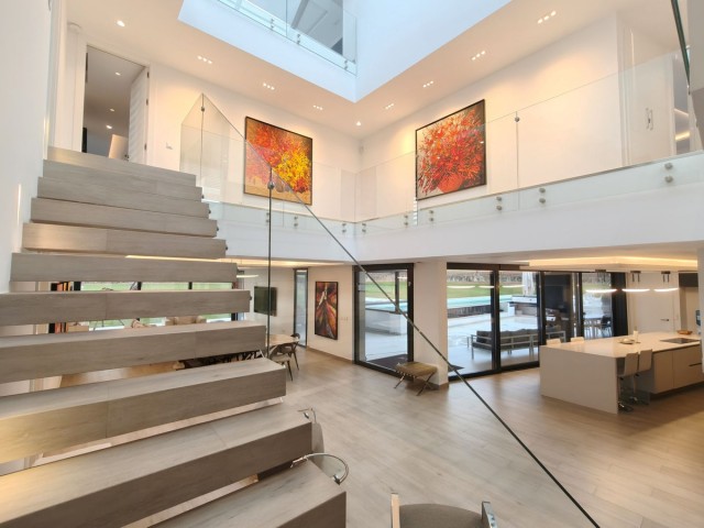 Villa avec 5 Chambres  à San Roque Club