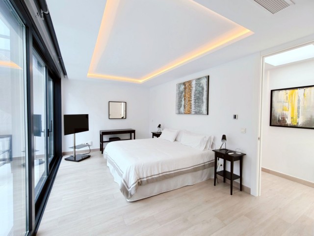 Villa avec 5 Chambres  à San Roque Club