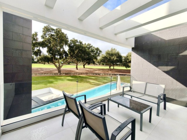 Villa avec 5 Chambres  à San Roque Club