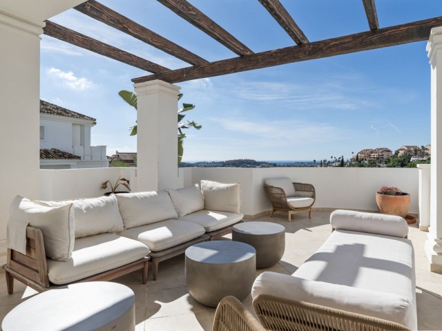 Apartamento con 3 Dormitorios  en Aloha
