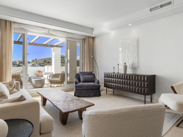Apartamento con 3 Dormitorios  en Aloha