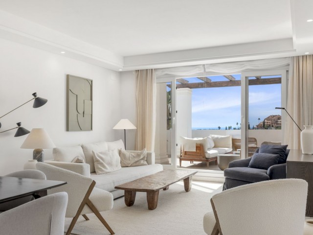 Apartamento con 3 Dormitorios  en Aloha
