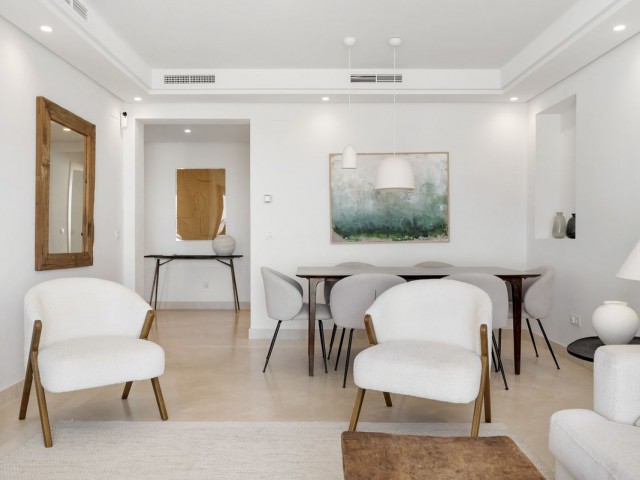 Apartamento con 3 Dormitorios  en Aloha