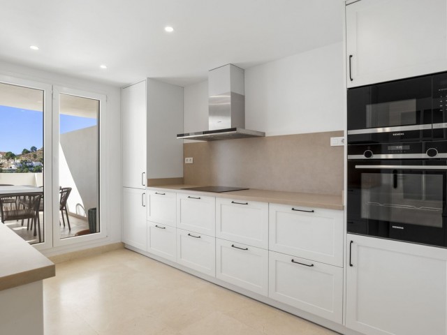 Apartamento con 3 Dormitorios  en Aloha
