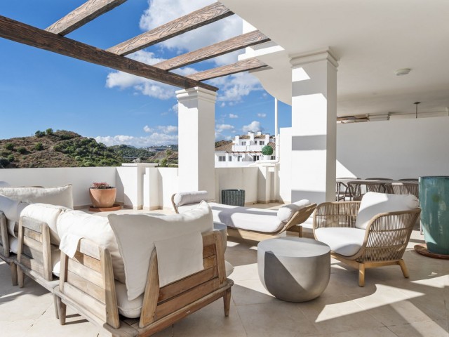 Apartamento con 3 Dormitorios  en Aloha