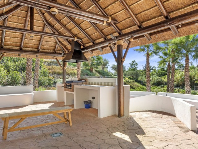 Apartamento con 3 Dormitorios  en Aloha