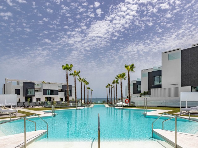 3 Bedrooms Townhouse in Estepona