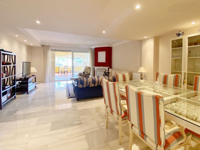 3 Slaapkamer Rijtjeshuis in Marbella