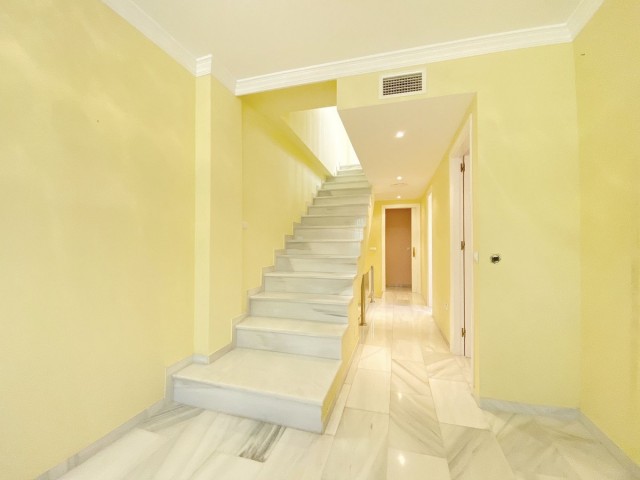 3 Slaapkamer Rijtjeshuis in Marbella