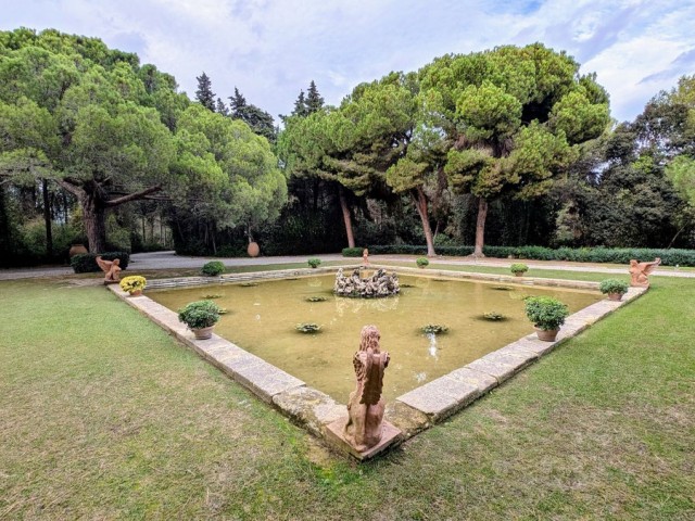 16 Bedrooms Villa in Sotogrande