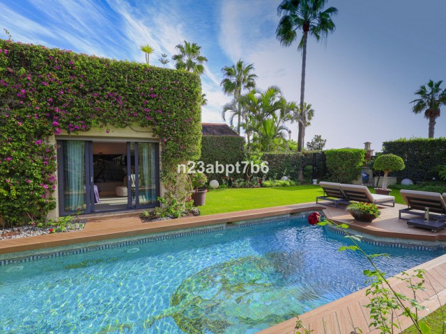 Villa avec 4 Chambres  à Puerto Banús