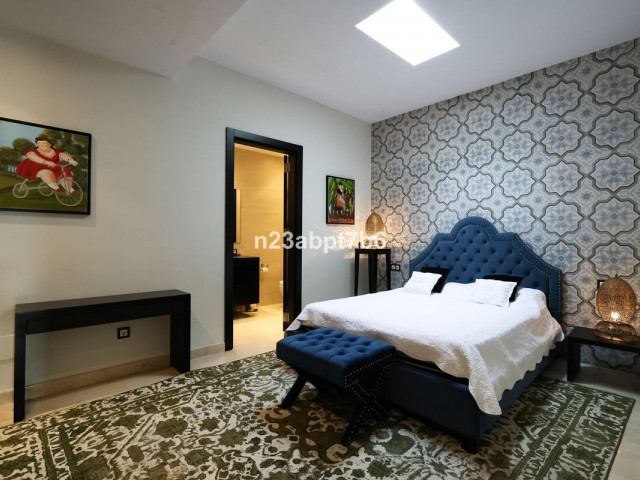 Villa avec 4 Chambres  à Puerto Banús