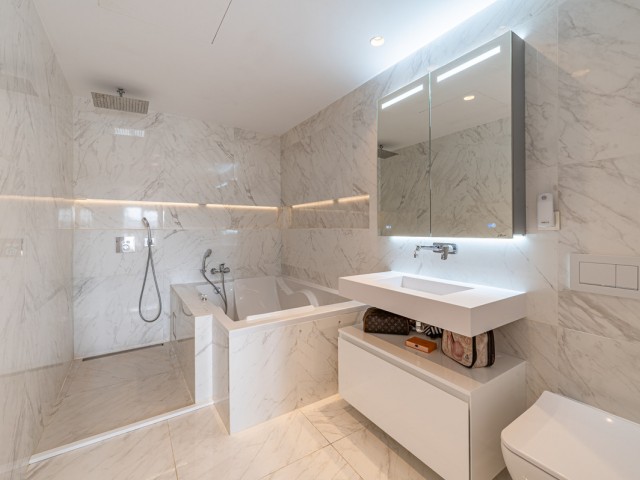 3 Bedrooms Townhouse in Nueva Andalucía