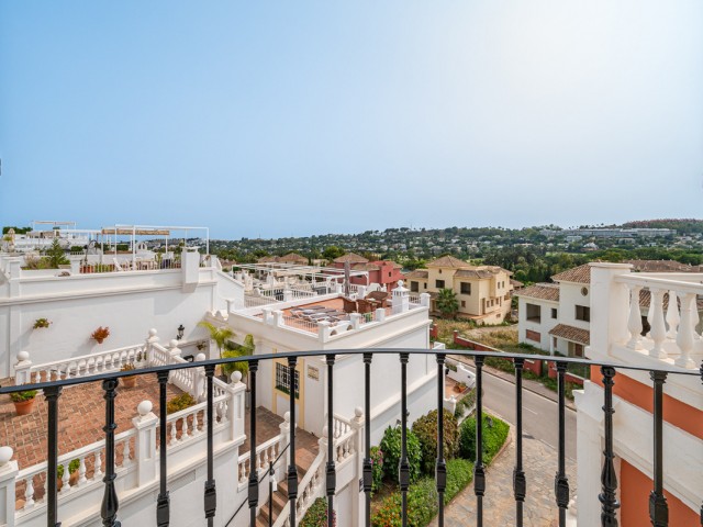 3 Bedrooms Townhouse in Nueva Andalucía