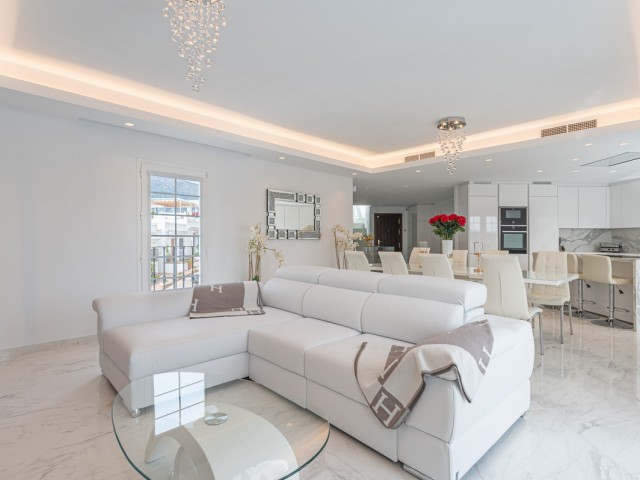 3 Schlafzimmer Reihenhaus in Nueva Andalucía