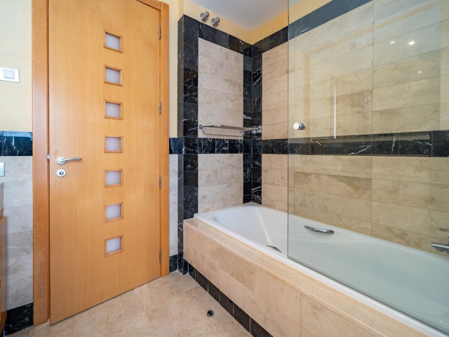 Appartement avec 3 Chambres  à La Cala Golf