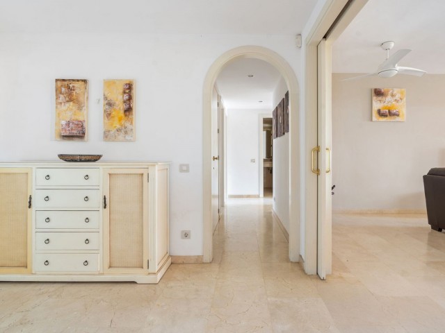 Apartamento con 3 Dormitorios  en La Duquesa