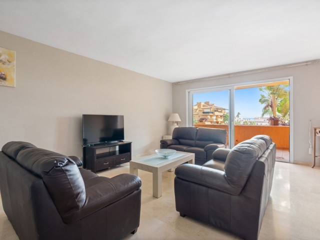 Apartamento con 3 Dormitorios  en La Duquesa