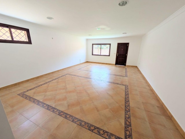 4 Bedrooms Villa in Benalmadena