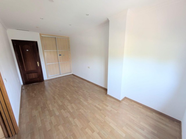 4 Bedrooms Villa in Benalmadena