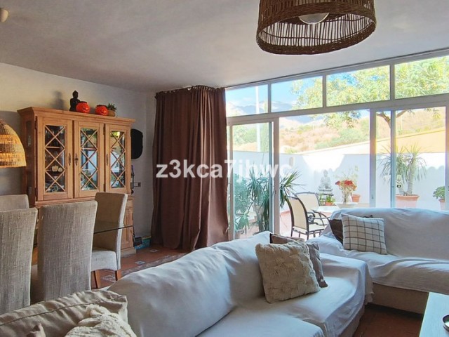 5 Slaapkamer Rijtjeshuis in Estepona