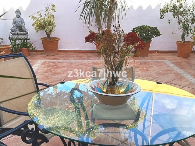 5 Slaapkamer Rijtjeshuis in Estepona