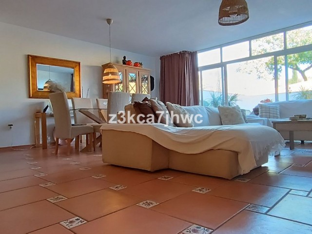 5 Slaapkamer Rijtjeshuis in Estepona