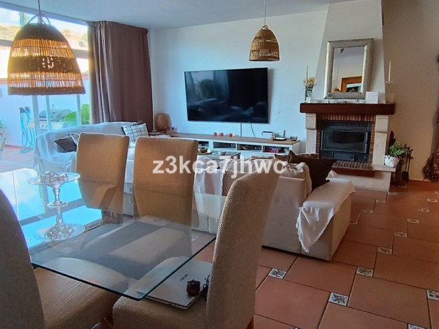 5 Slaapkamer Rijtjeshuis in Estepona