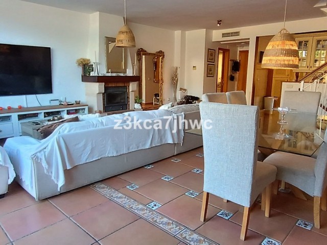 5 Slaapkamer Rijtjeshuis in Estepona