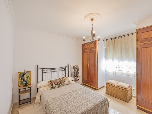 Villa con 4 Dormitorios  en Marbella