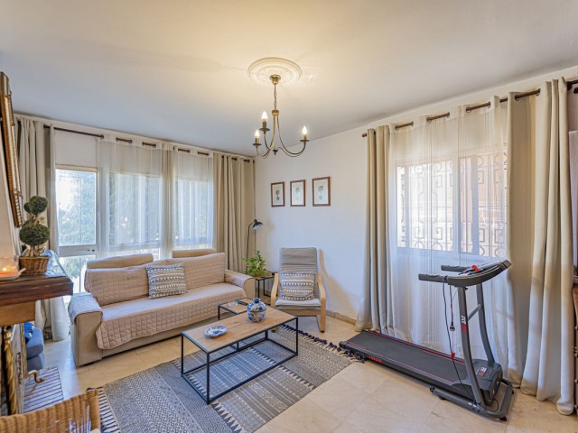 Villa con 4 Dormitorios  en Marbella