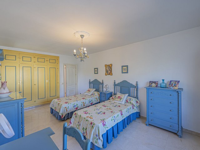 Villa con 4 Dormitorios  en Marbella