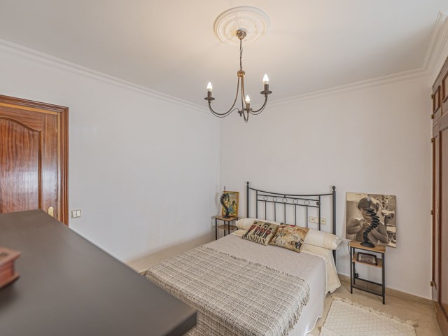 Villa con 4 Dormitorios  en Marbella