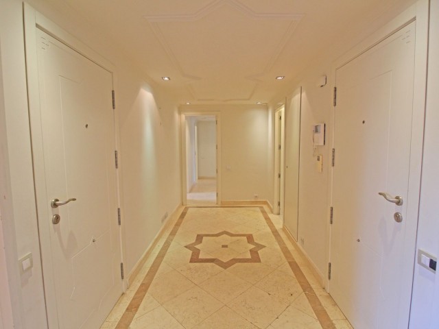 Penthouse in Guadalmina Baja