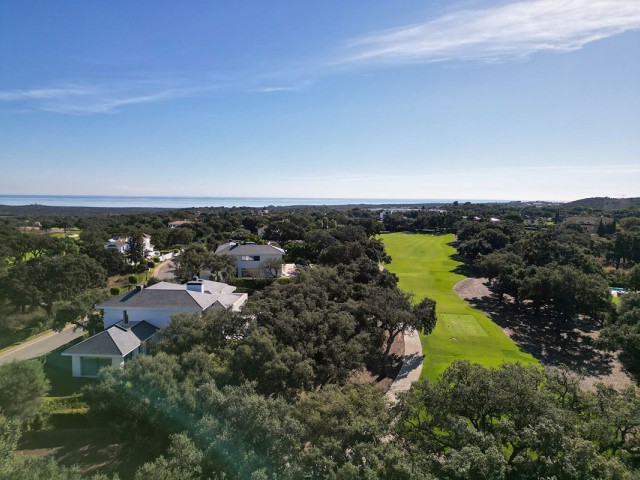 4 Bedrooms Villa in Sotogrande