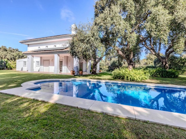 4 Sovrums Villa i San Roque Club