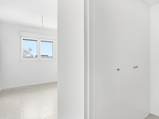 Apartamento con 2 Dormitorios  en Estepona