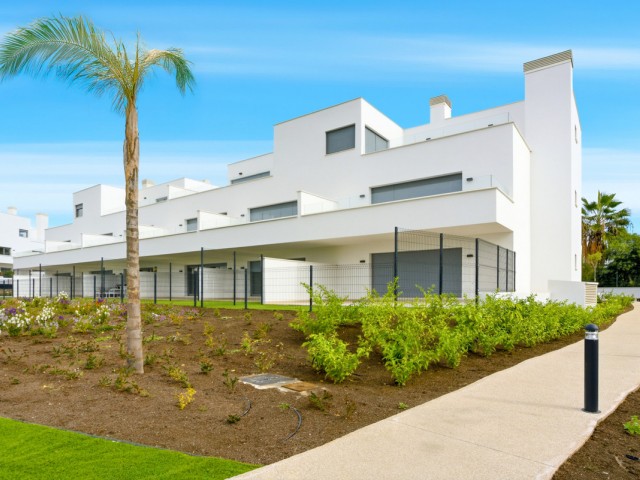 2 Bedrooms Apartment in Estepona