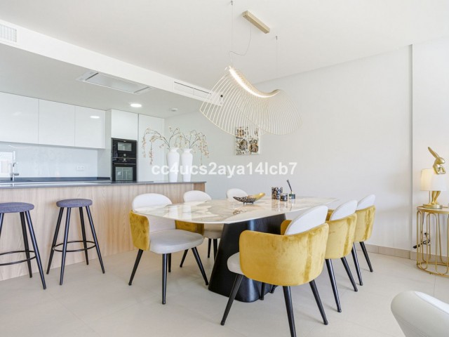 Apartamento con 3 Dormitorios  en Calanova Golf