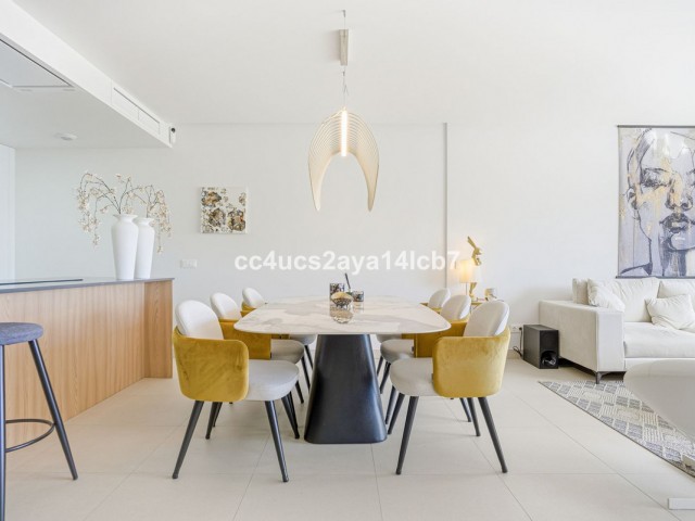 Apartamento con 3 Dormitorios  en Calanova Golf