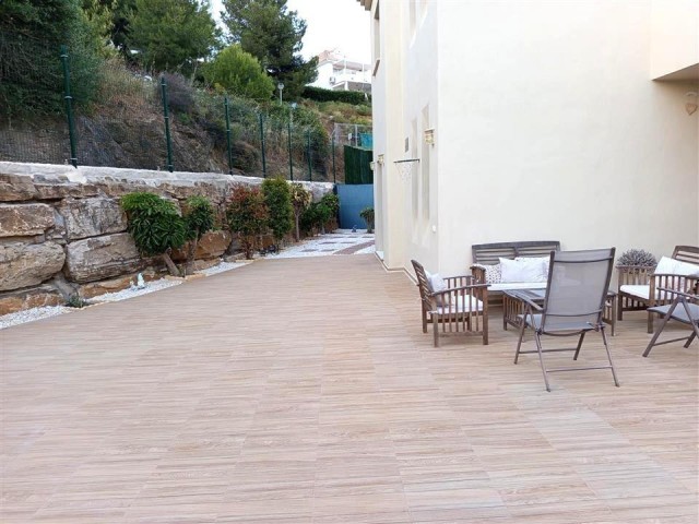 3 Bedrooms Apartment in Selwo