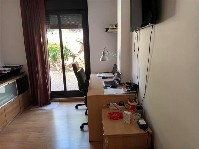 3 Bedrooms Apartment in Selwo