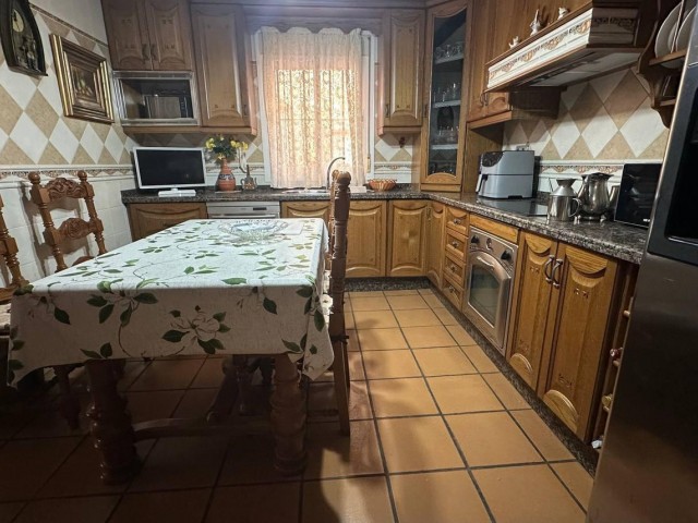 Maison mitoyenne avec 3 Chambres  à Estepona